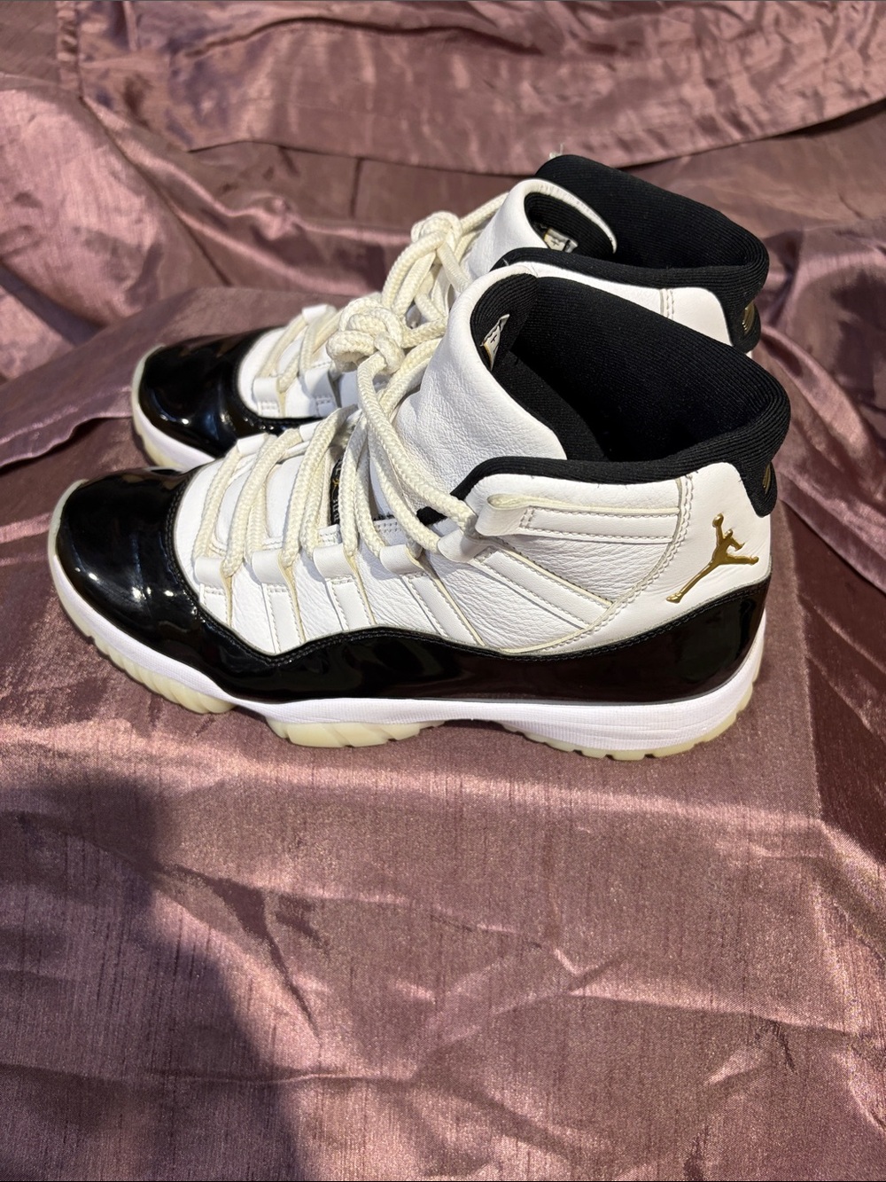 Jordan Kids' High-Top Sneakers in White, Black & Gold